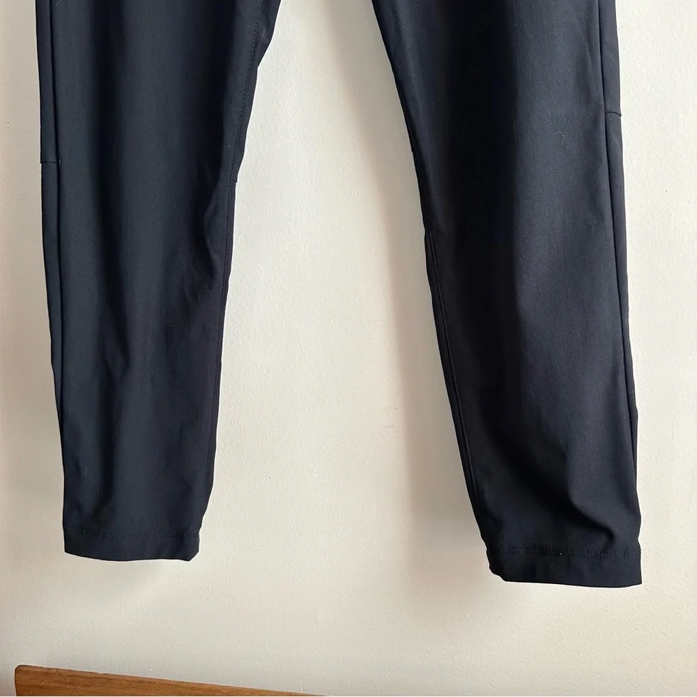 Cuts • Men's AO 5-Pocket Pant in‎ Black Slim-Fit